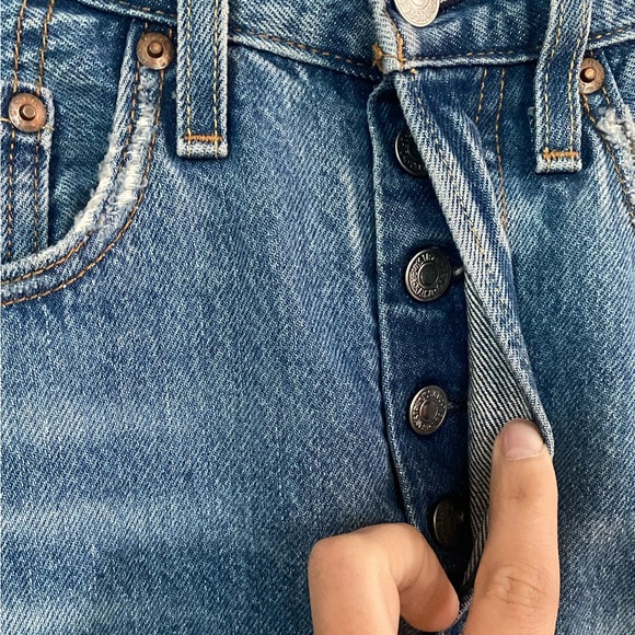 Levi’s 501 Distressed Relaxed Skinny Jean - Picture 2 of 6